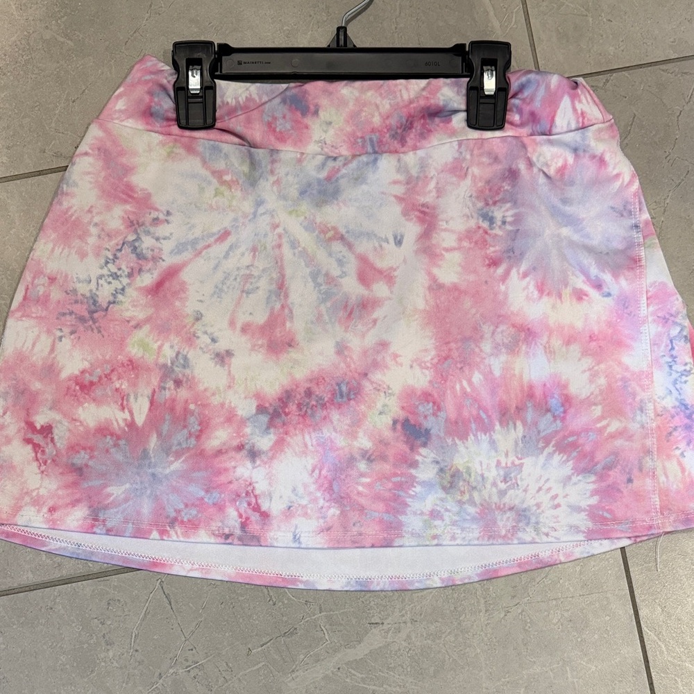 Onzie Pastel Tie-Dye Mini Skort Size Medium